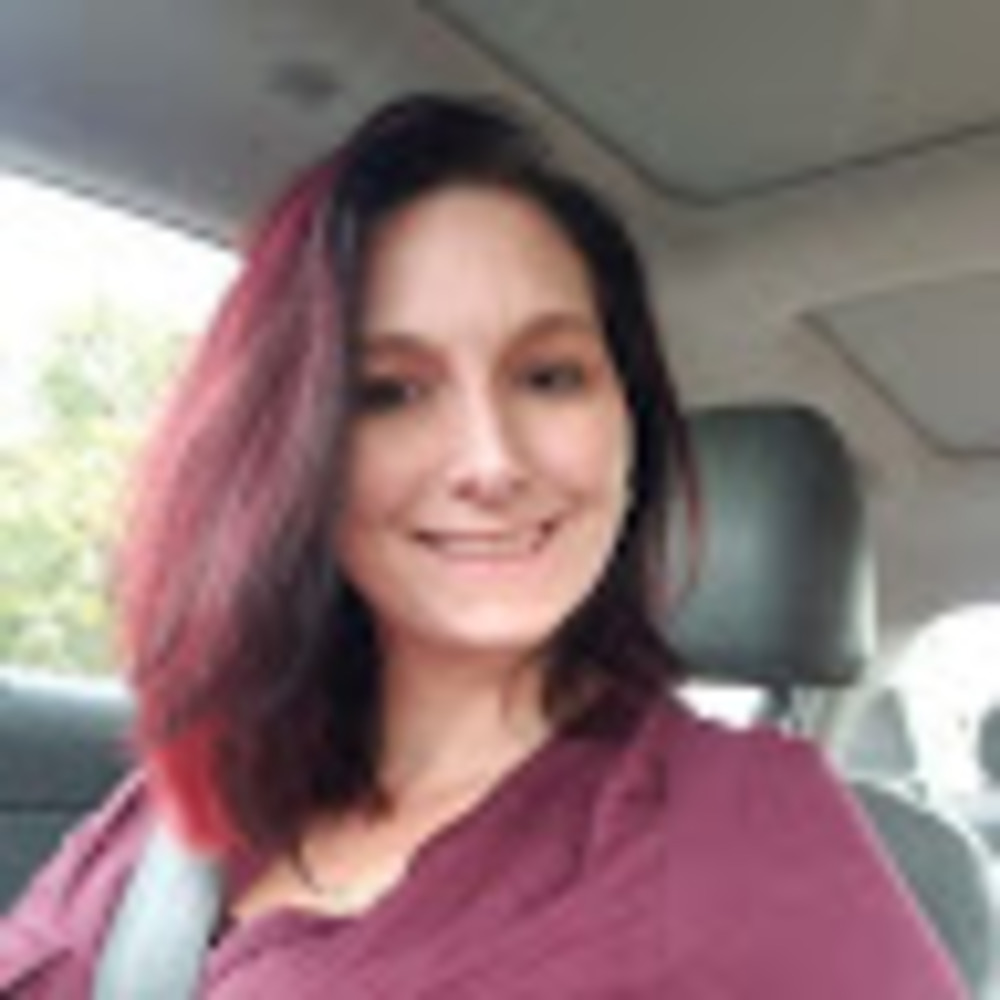 Meet your Posher, Leigh